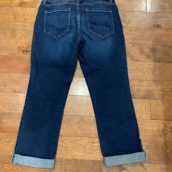 Brody crop jeans size 25w. Like new - Picture 4 of 4